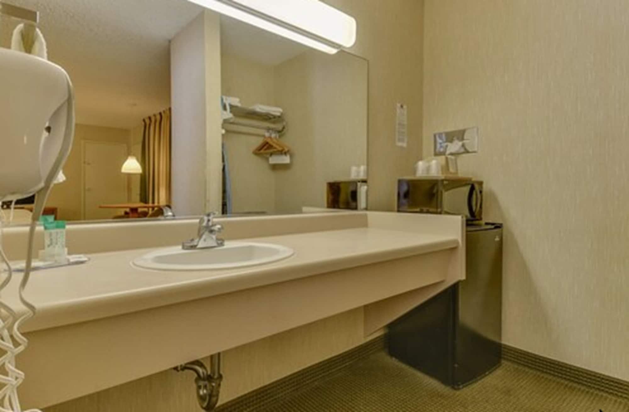 Vagabond Inn Los Angeles At Usc Bagian luar foto