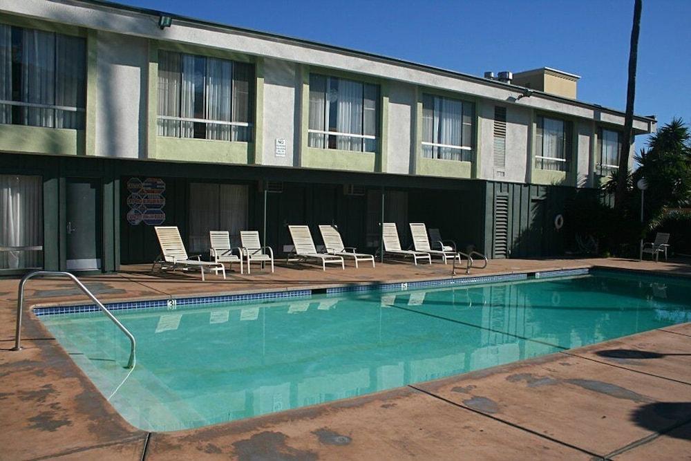 Vagabond Inn Los Angeles At Usc Bagian luar foto